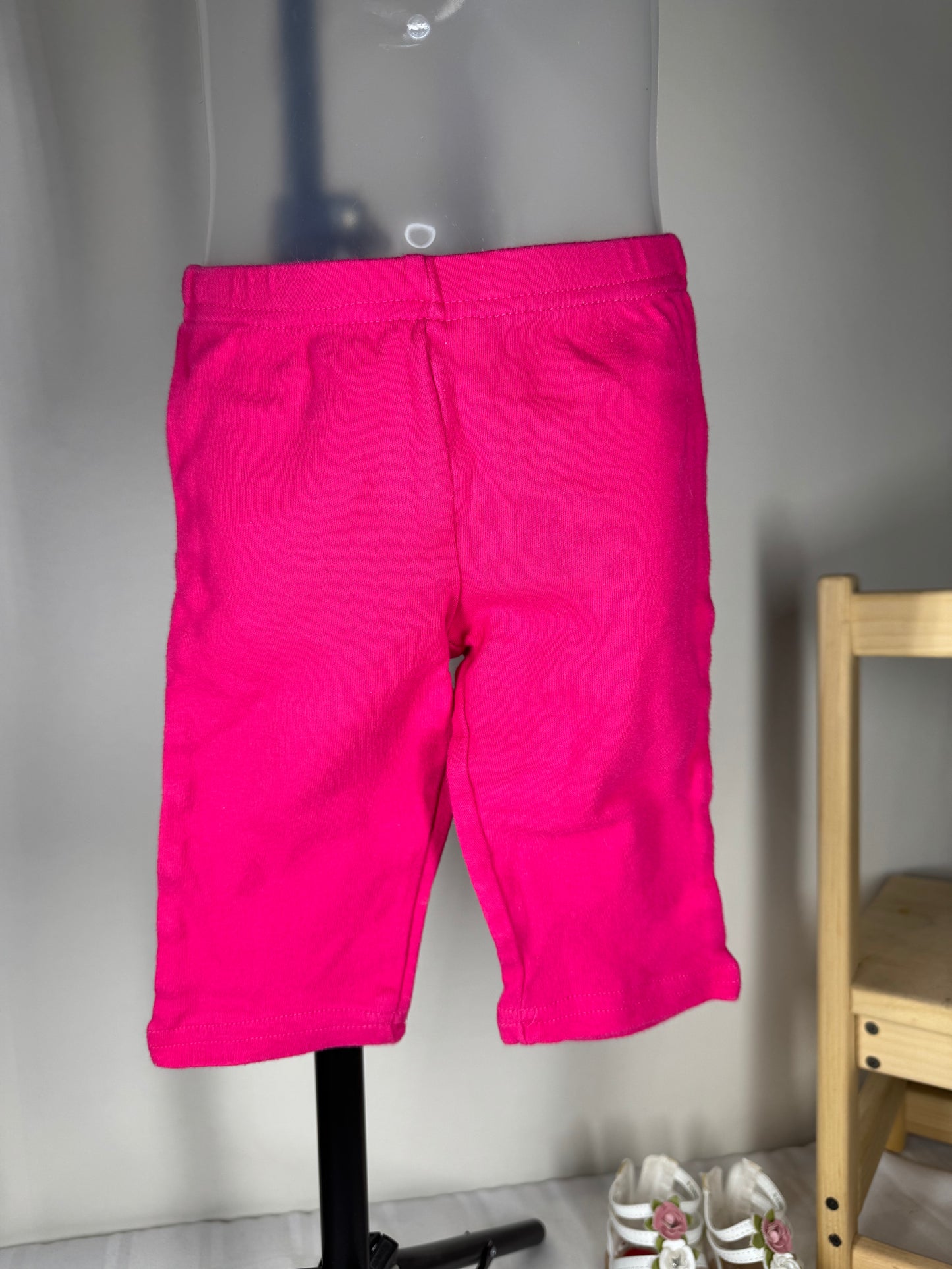 Pantalon rose tout petit